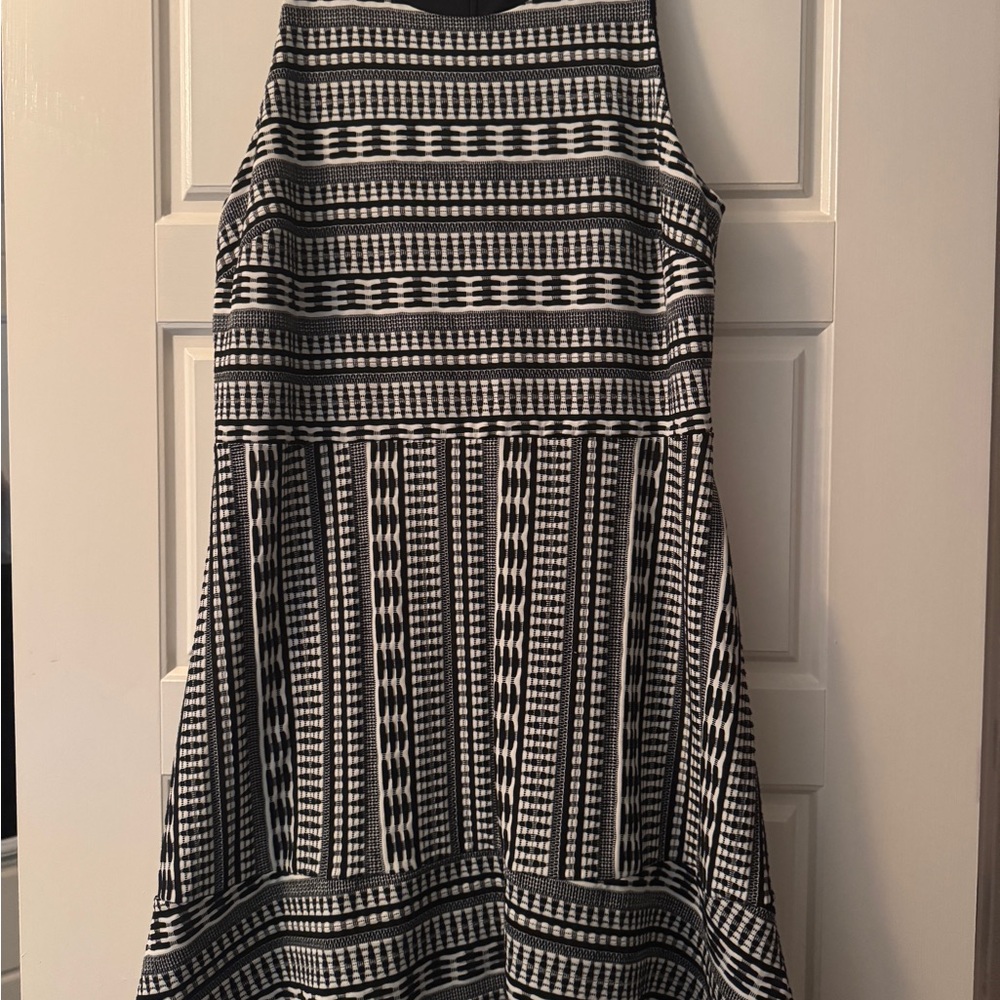 LOFT Black and White Patterned Women's fit and flare dress